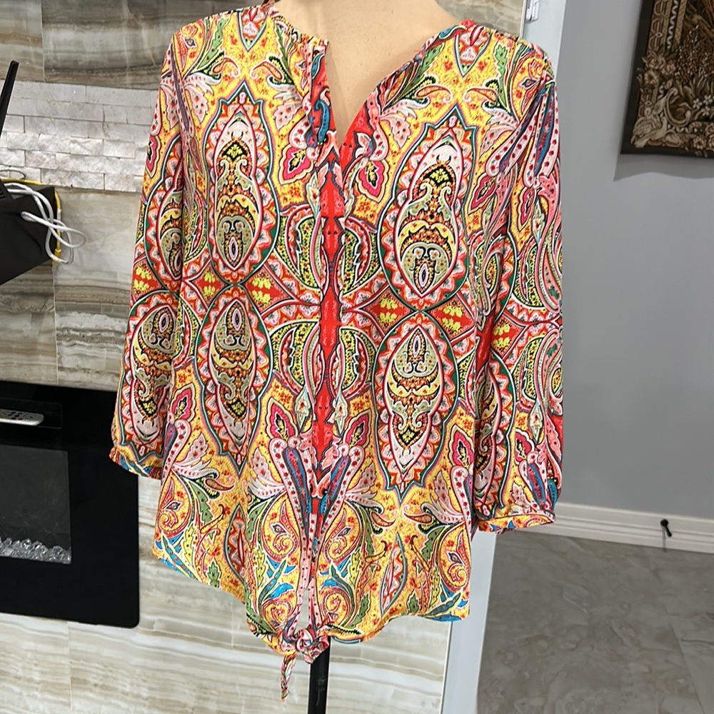 Peter Nygard Egyptian Made Multi Color Chemise. Size L (63)